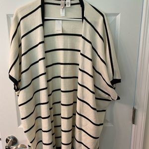 Open Cardigan with short sleeves